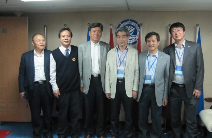 国家基础研究司副司长崔拓考察