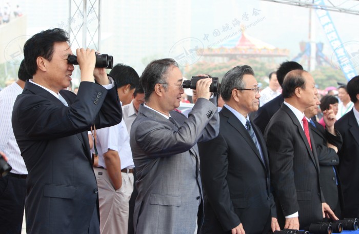 夏季达沃斯会议桑国卫视察