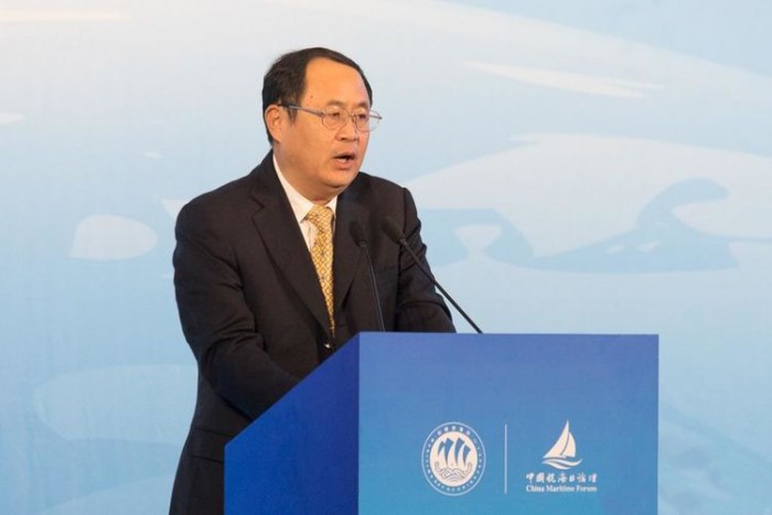 招商局集团有限公司副总经理胡建华做了《凝聚创新发展共识,共商共建双赢多赢的海上新丝路》的演讲