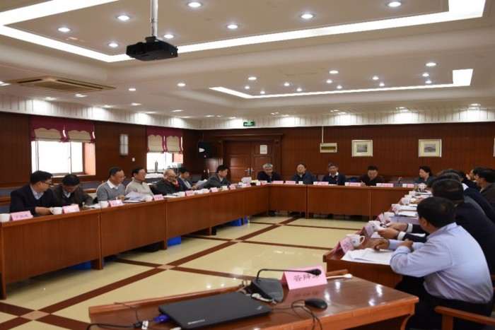 图为中国航海学会科学技术奖评审会现场